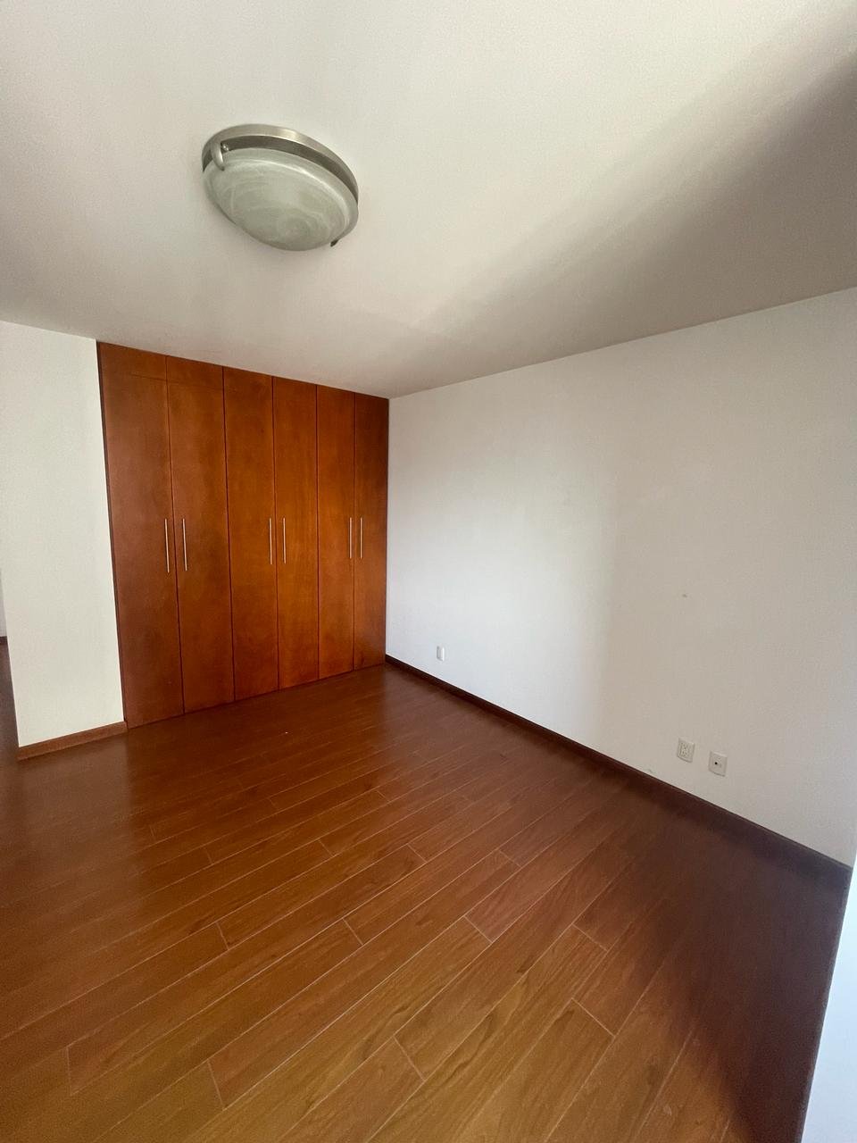 Apartamento en Renta en Botticelli, Zona 15 ref-6140