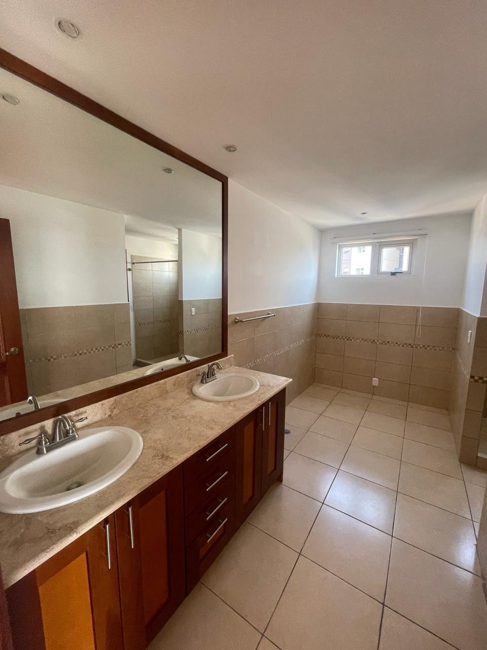 Apartamento en Renta en Botticelli, Zona 15 ref-6140