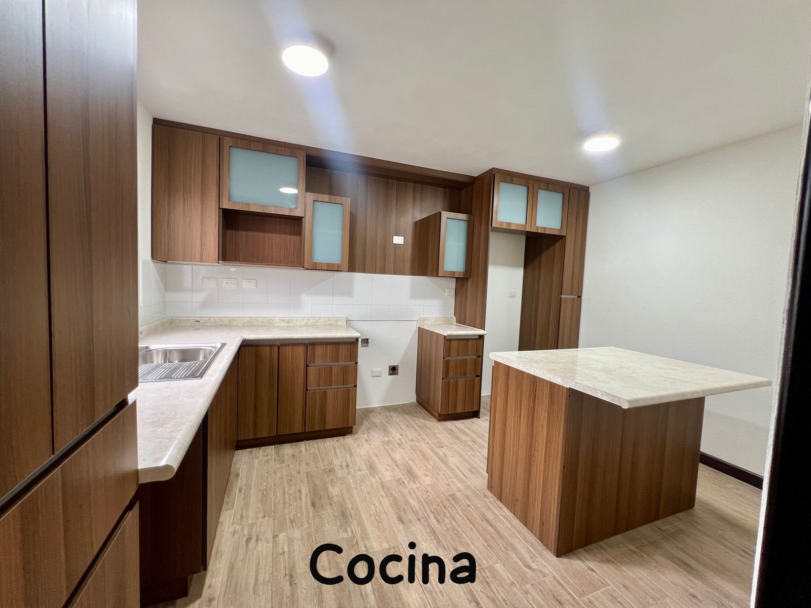 Casa en renta de 4 habitaciones en Fraijanes ref-6141