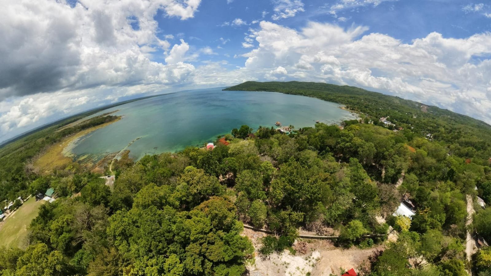 Espectacular terreno en venta con vista al Lago Petén Itzá ref-6142
