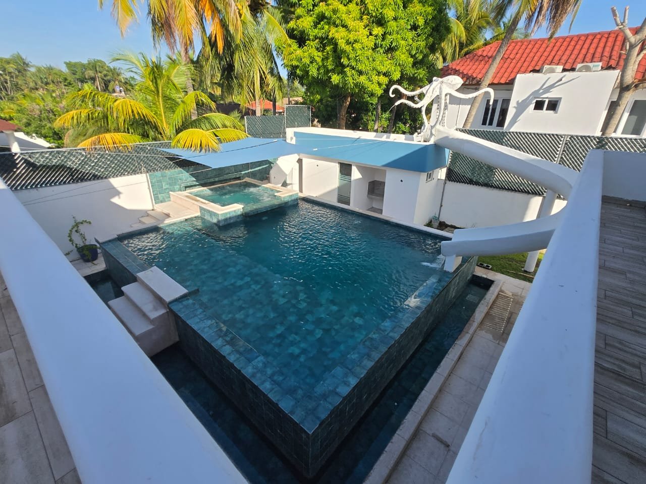 Espectacular Casa Amueblada en venta en San Marino ref-6143