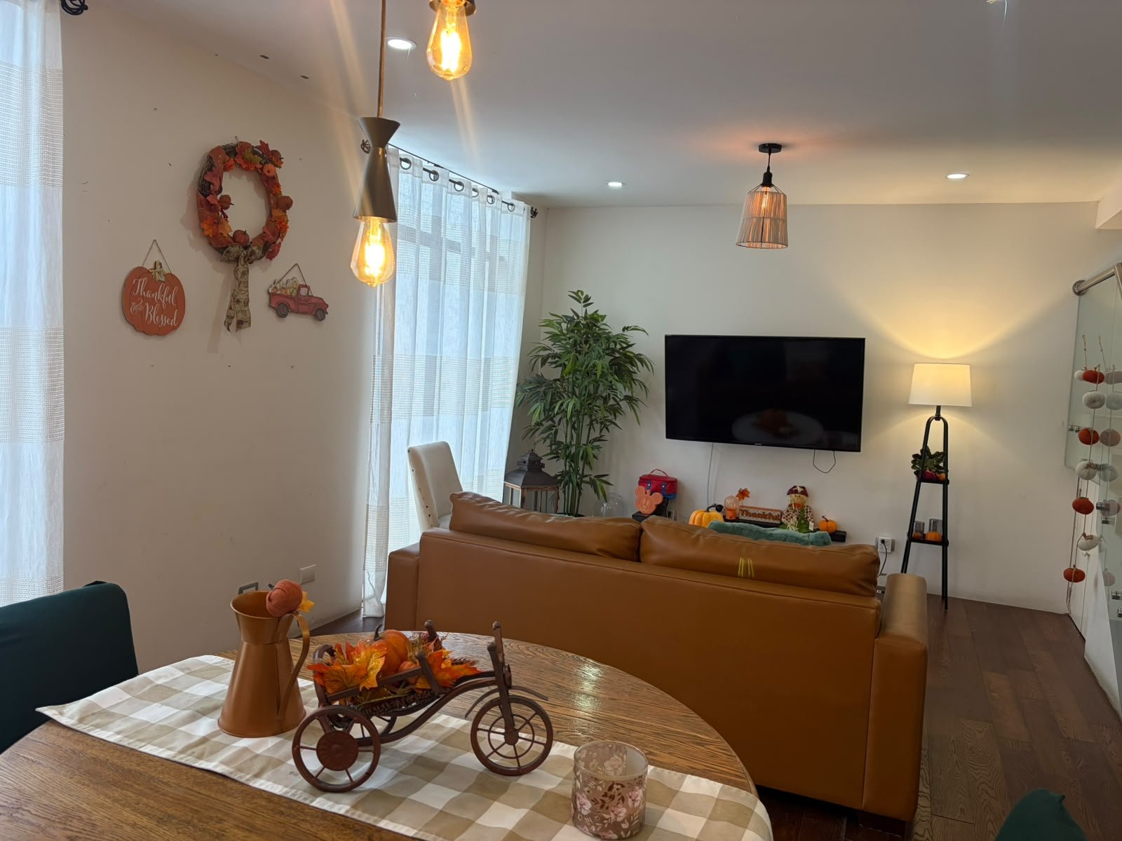 Casa Moderna en Condominio María Luisa ref-6144