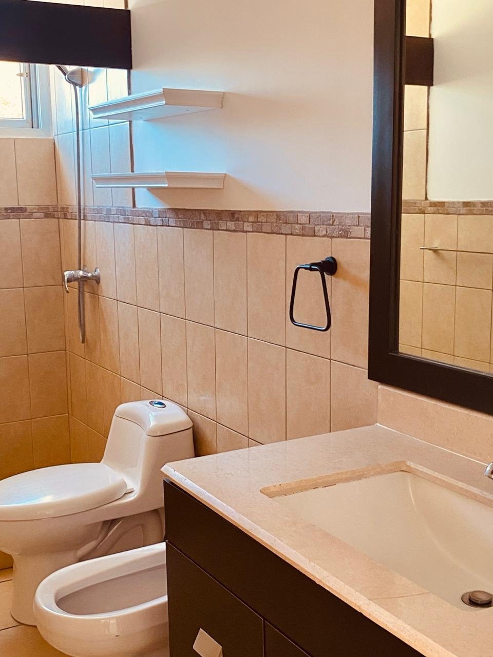 Casa con Jardín en Condominio San Antonio ref-6149