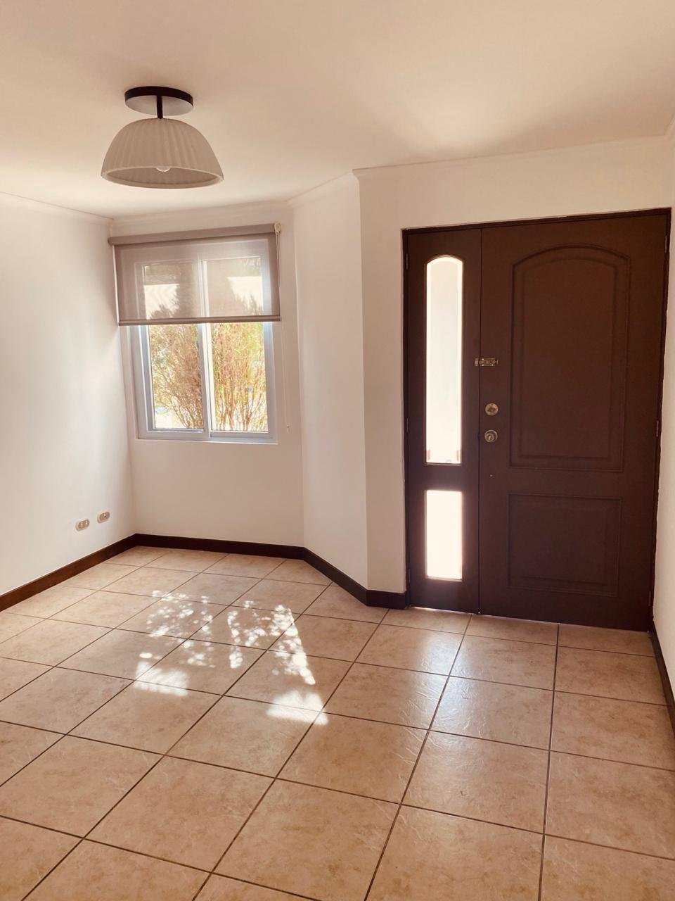 Casa con Jardín en Condominio San Antonio ref-6149
