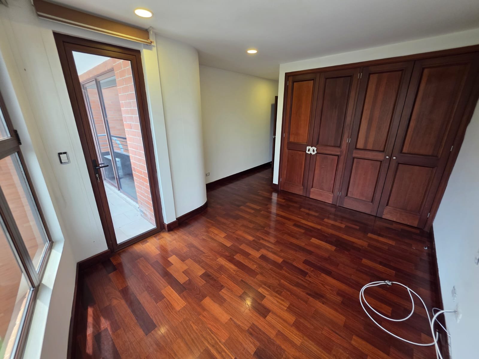 Apartamento en renta en Santa Maria zona 10 ref-6150