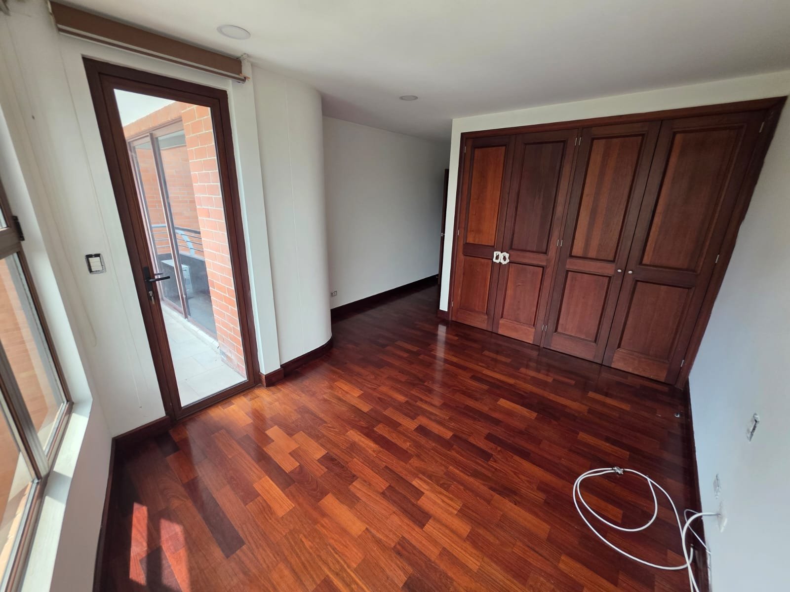 Apartamento en renta en Santa Maria zona 10 ref-6150
