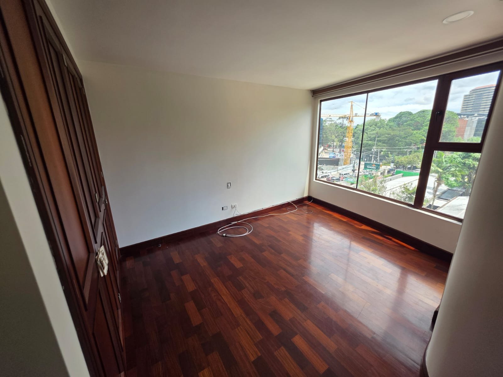 Apartamento en renta en Santa Maria zona 10 ref-6150