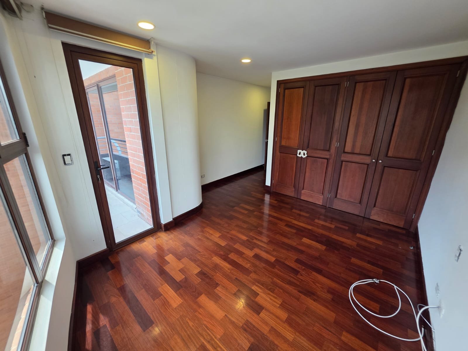 Apartamento en renta en Santa Maria zona 10 ref-6150