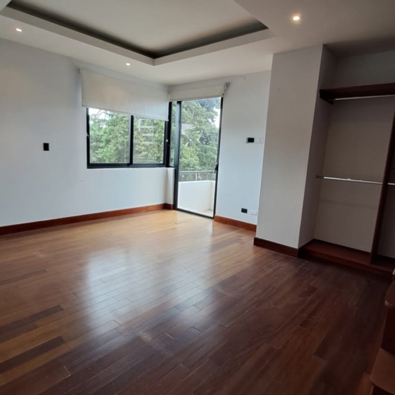Apartamento en Renta en Oakland Zona 10