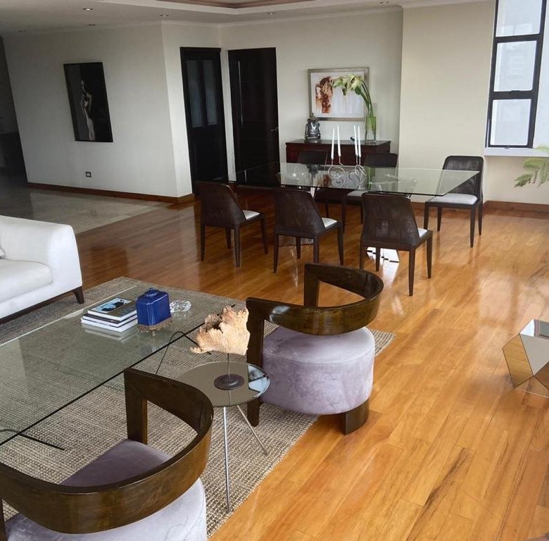 Amplio Apartamento en renta en zona 13 sobre las Americas