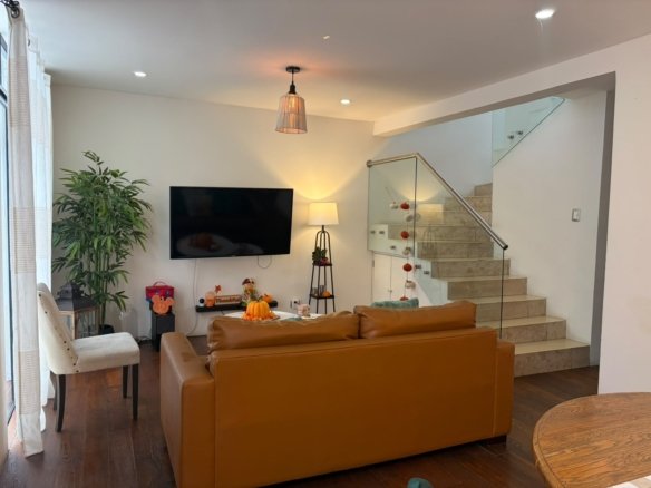 Casa Moderna en Condominio María Luisa