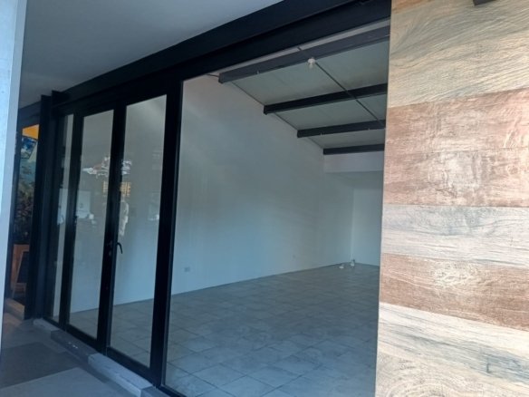 Local Comercial en renta en Convenia Plaza