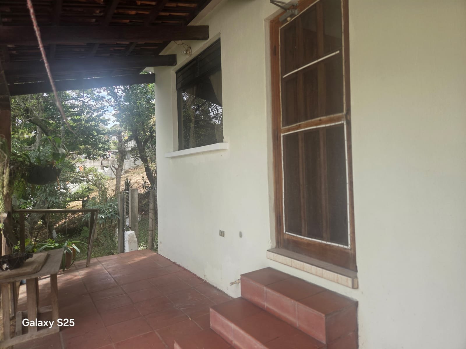 Casa con Jardín en Zona 6 de Mixco ref-6152