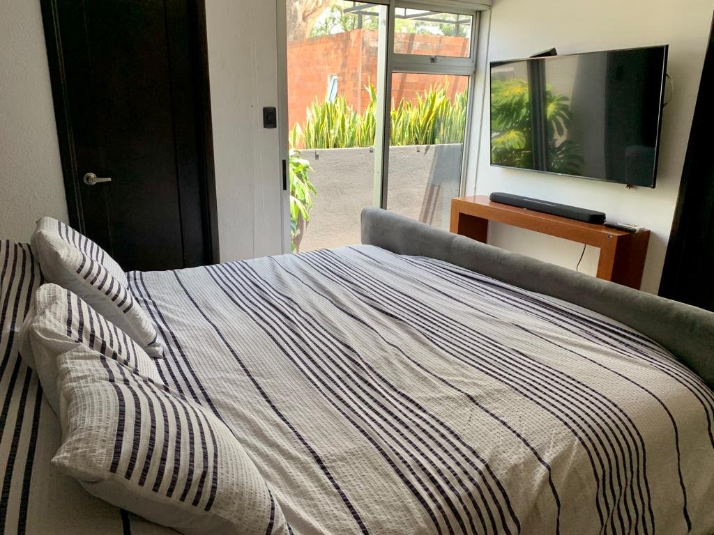 Apartamento en Renta en Zona 15 VH1 ref-6156
