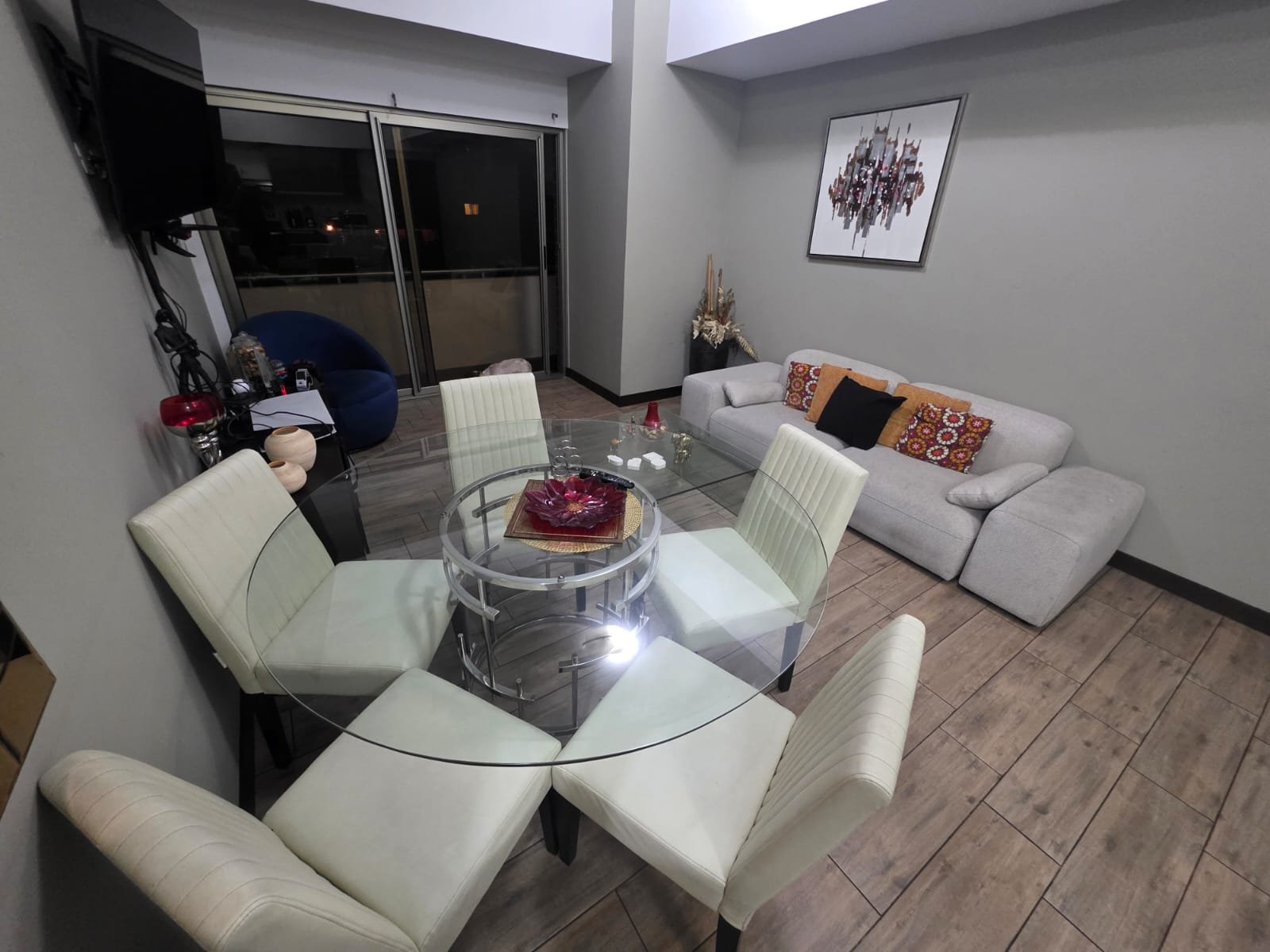 Apartamento Amueblado en Edificio Casalini ref-6157