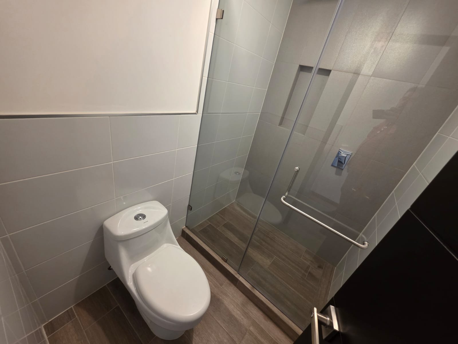 Apartamento en Edificio Segheria, Zona 14 ref-6160