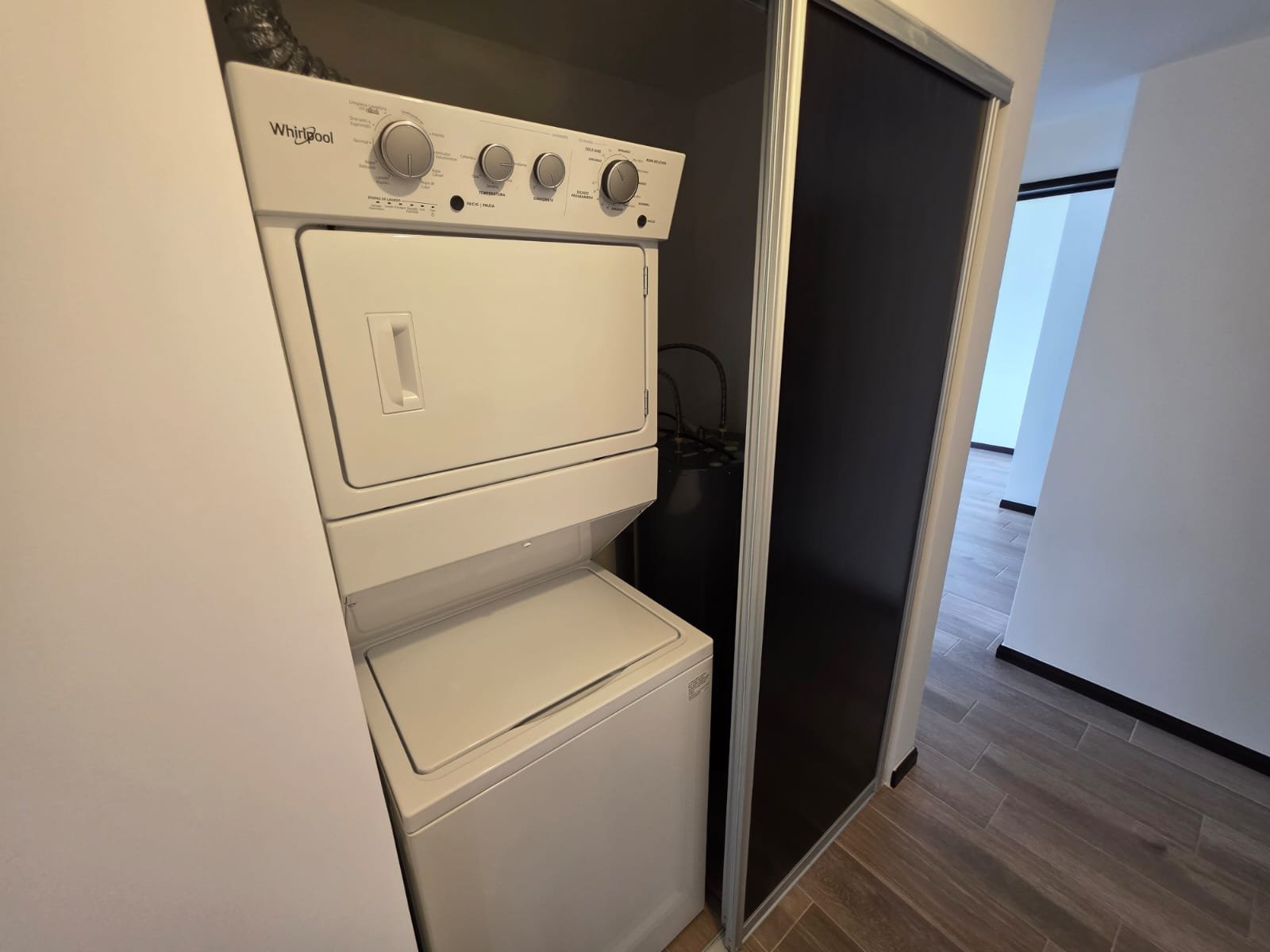 Apartamento en Edificio Segheria, Zona 14 ref-6160