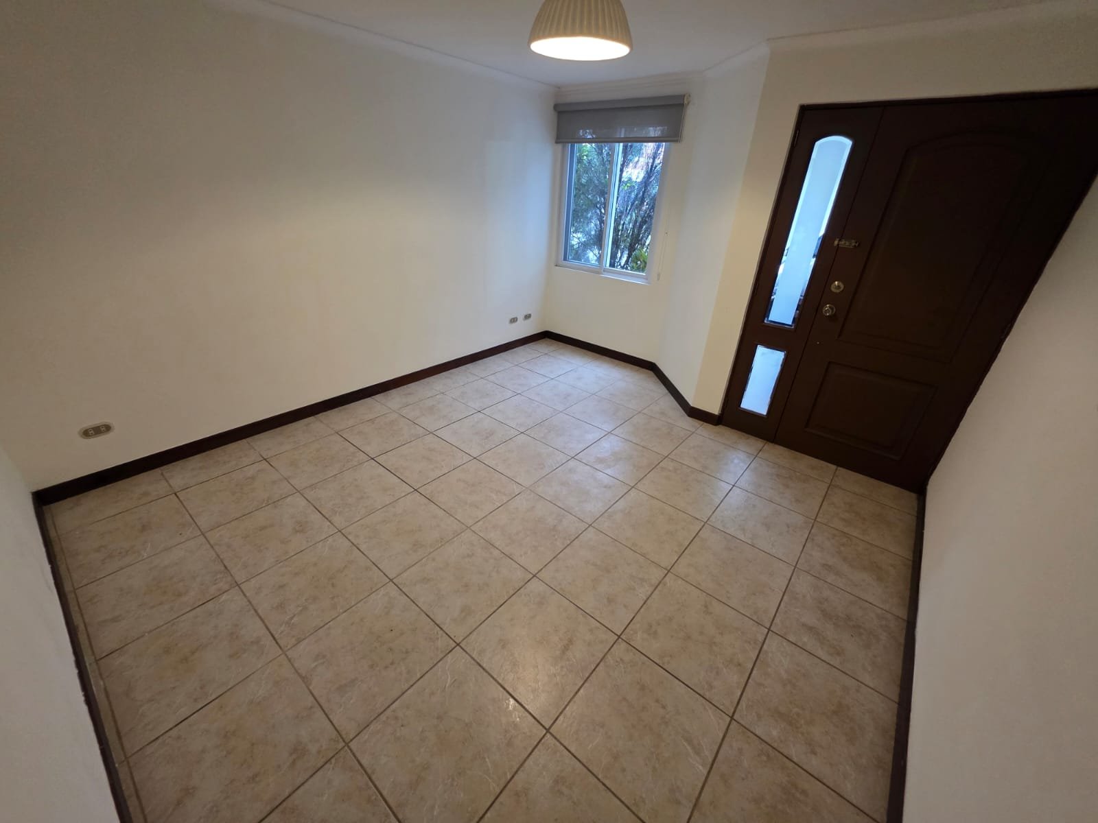 Casa con Jardín en Condominio San Antonio ref-6163