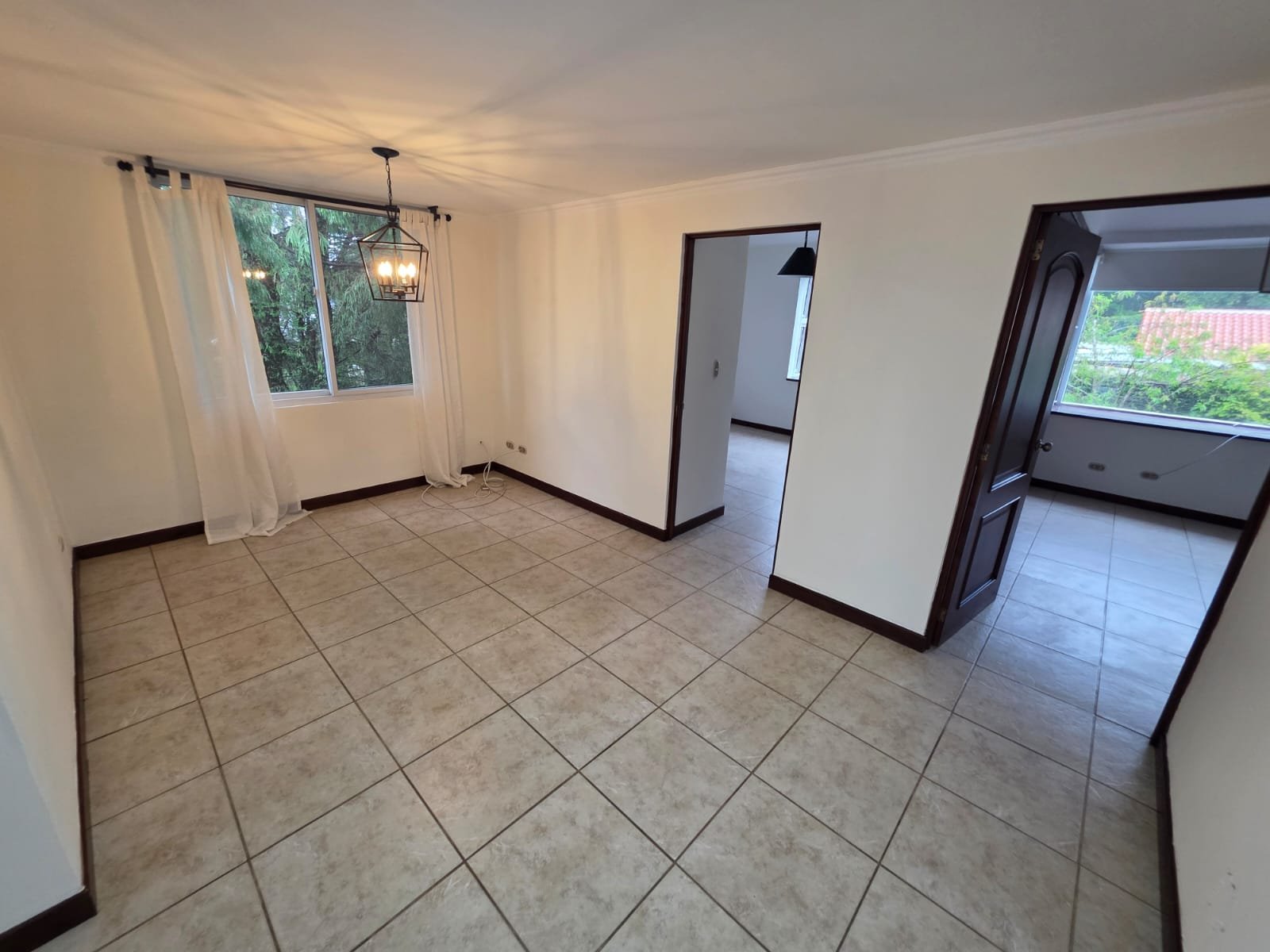 Casa con Jardín en Condominio San Antonio ref-6163