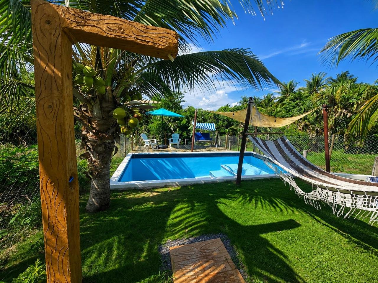 Casa de Playa con Piscina en Monterrico ref-6169