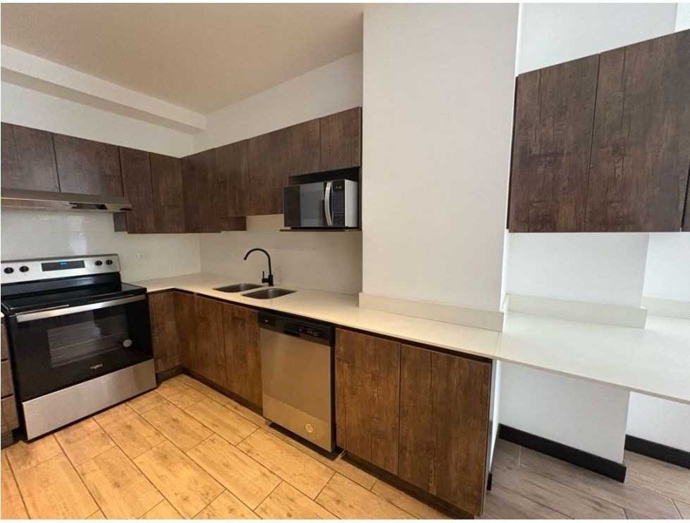 Apartamento Amueblado zona 10, edificio Habitat Ref-6159