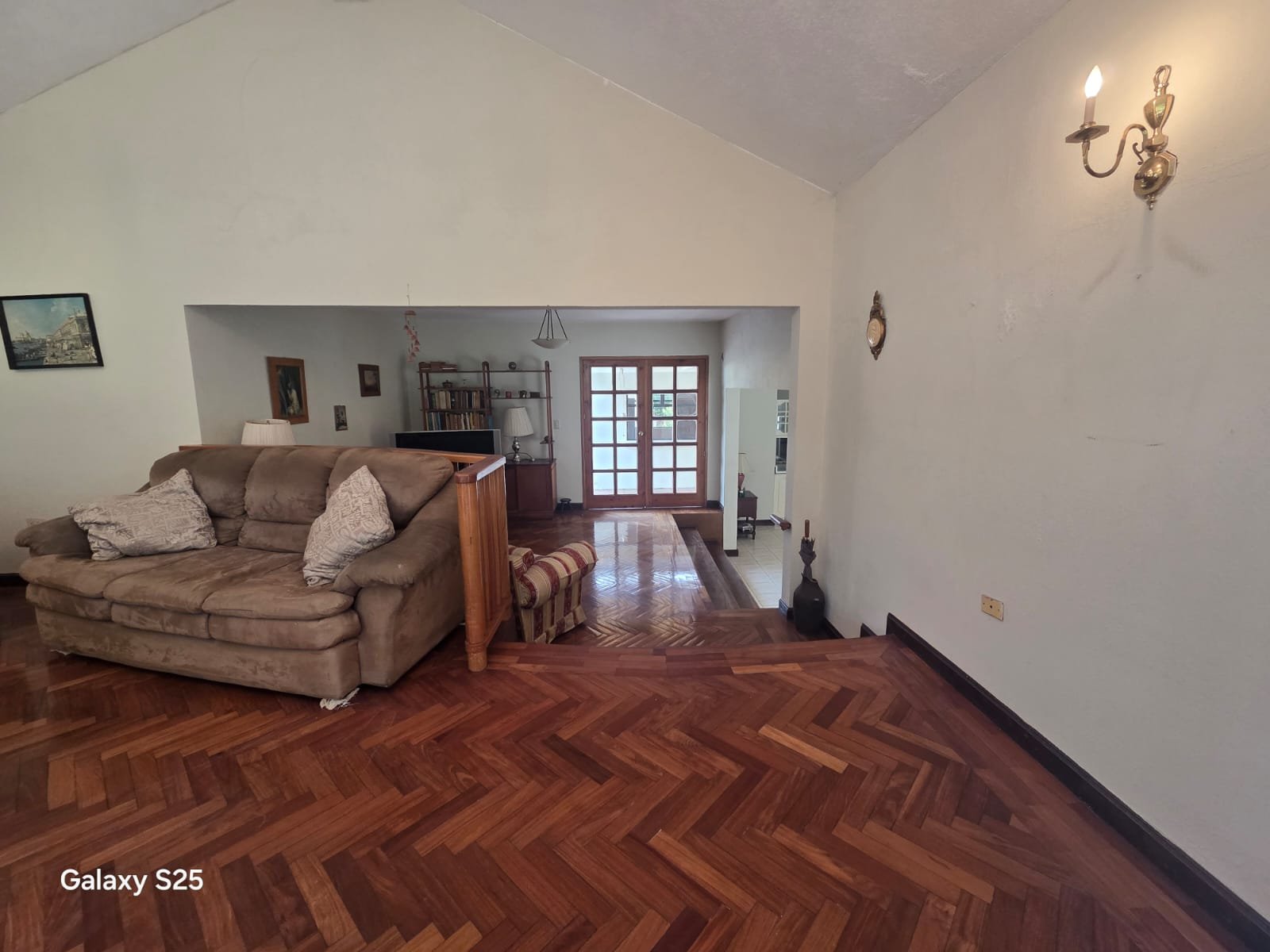 Casa con Jardín en Zona 6 de Mixco